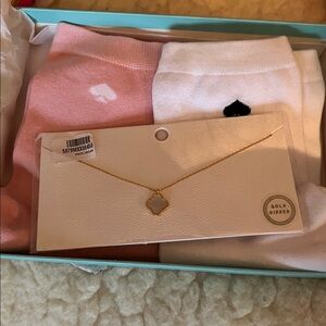 KATE SPADE Gift Set Socks & Necklace NEW